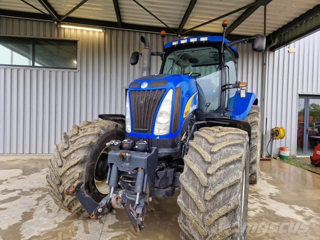 New Holland T 8020 الجرارات