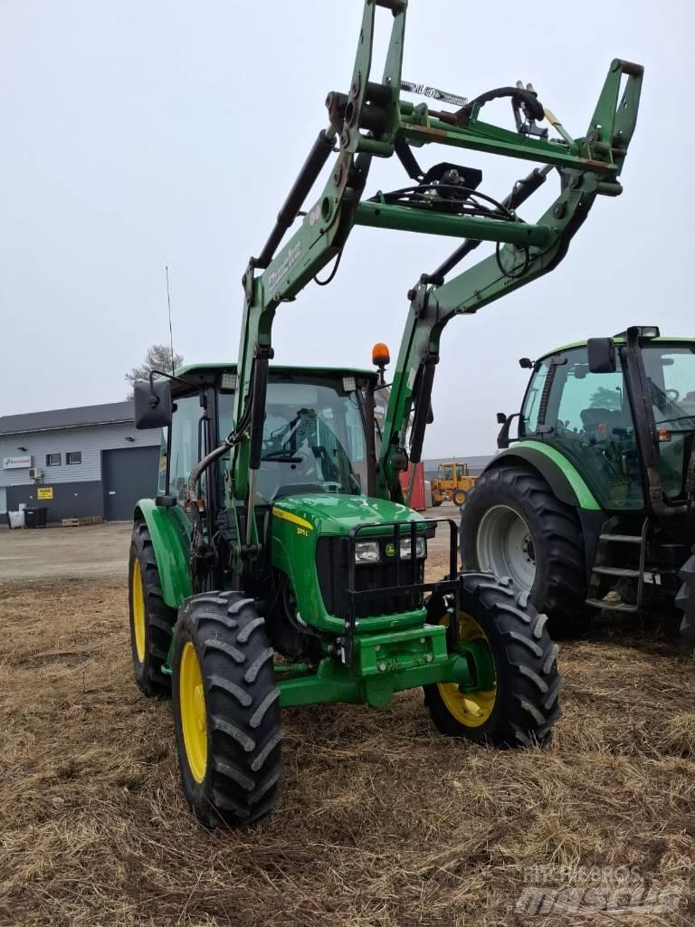 John Deere 5075 E الجرارات