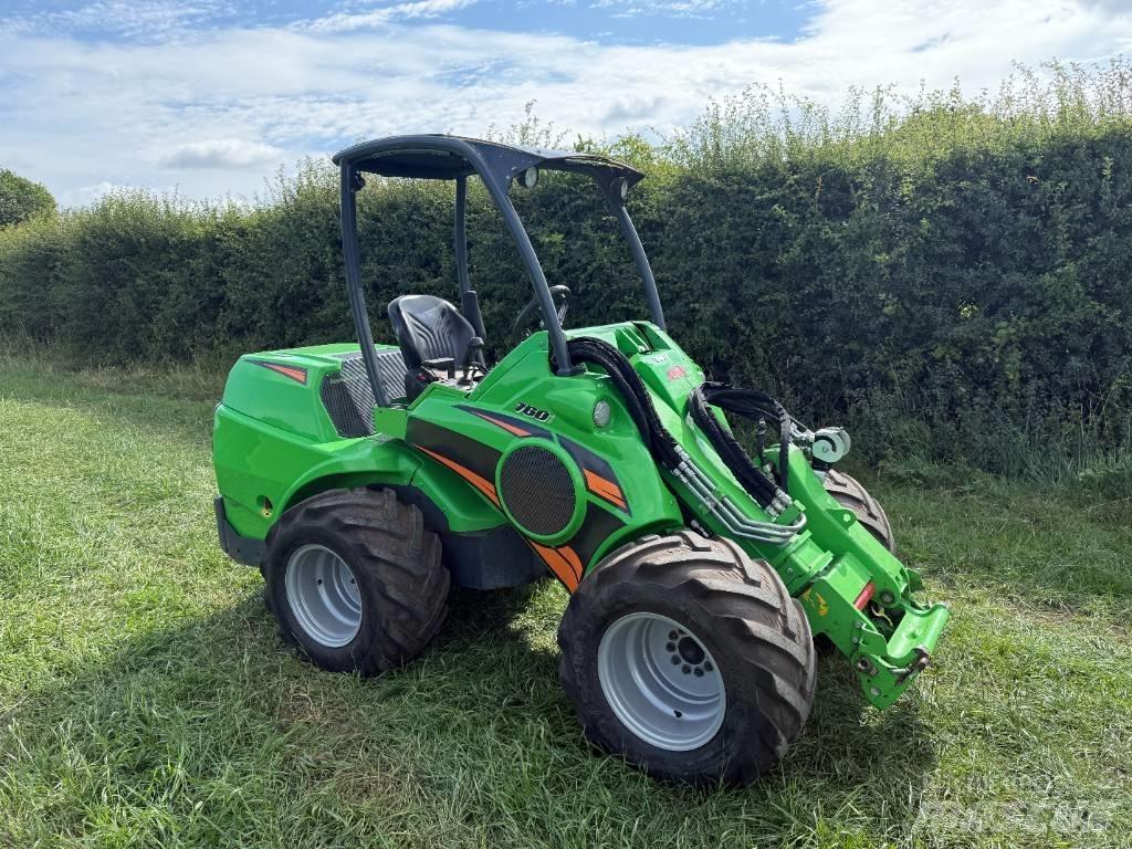Avant 760 I لوادر متعددة الأغراض