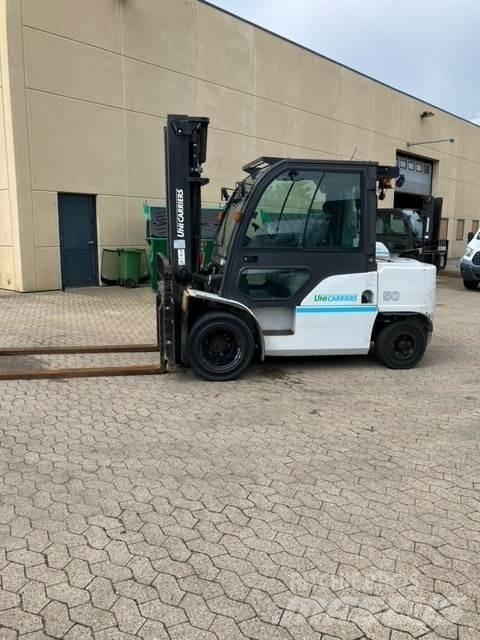 UniCarriers GX50 شاحنات الديزل