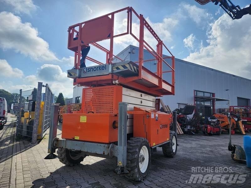 Snorkel S3970 BE RT رافعات مقصية الشكل