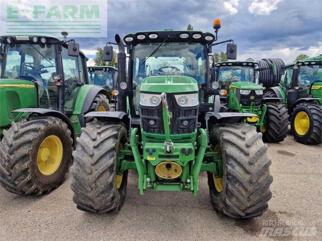 John Deere 6125R الجرارات