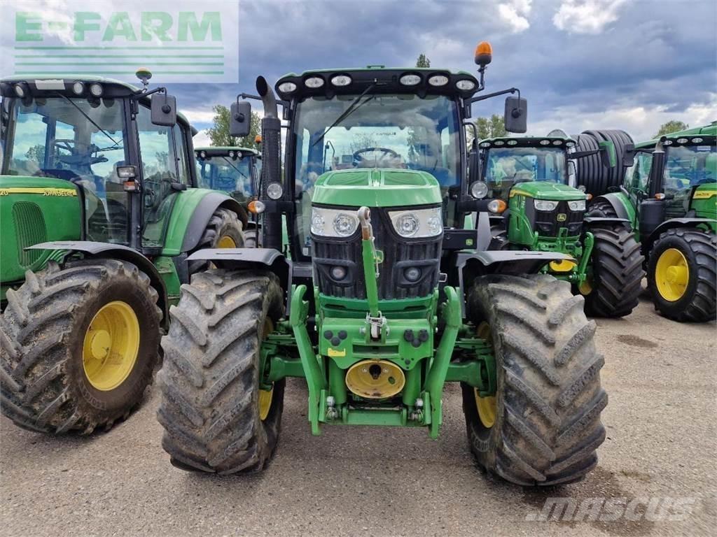 John Deere 6125R الجرارات
