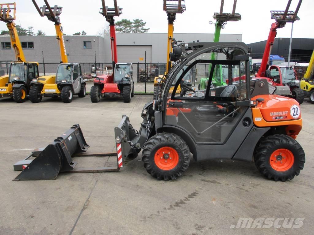 Ausa T 144 HX4 (011) مناولات متداخلة