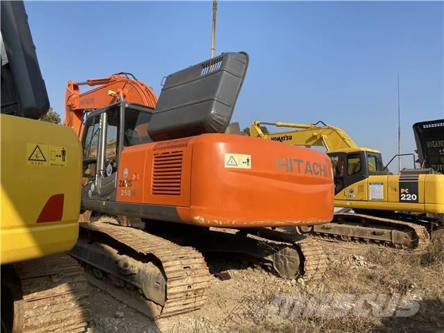 Hitachi zx250 حفارات زحافة