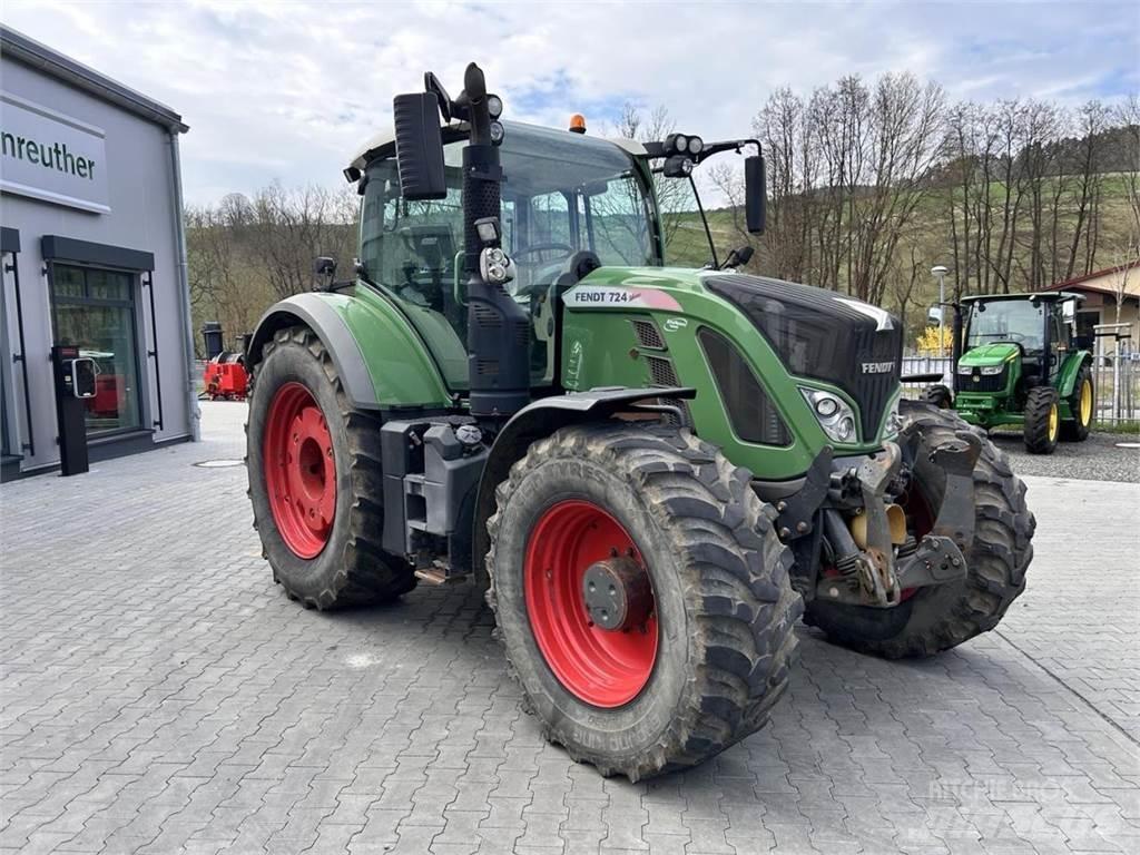 Fendt 724 Vario الجرارات