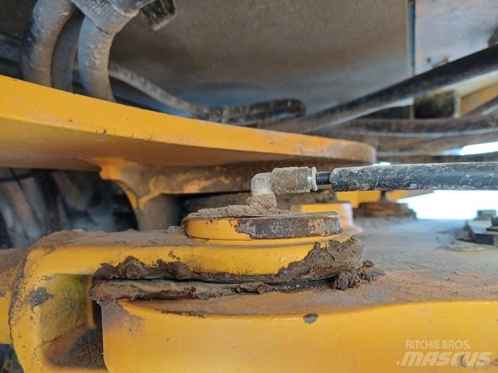 Volvo L 90 H لوادر بعجل