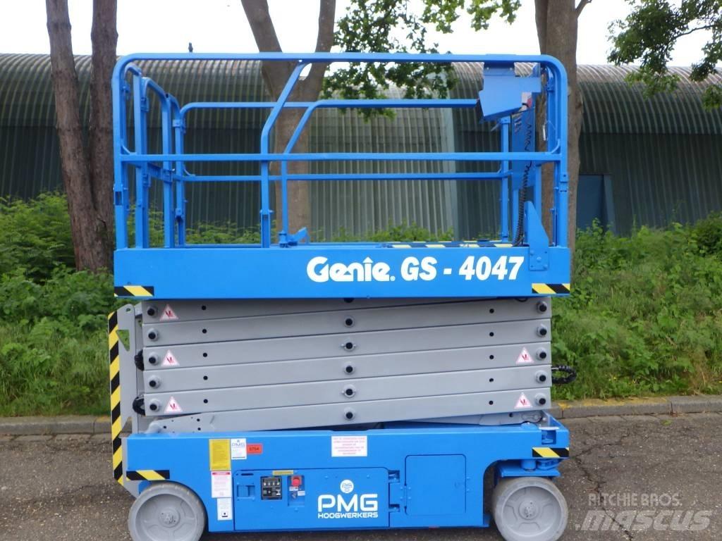 Genie GS4047 رافعات مقصية الشكل