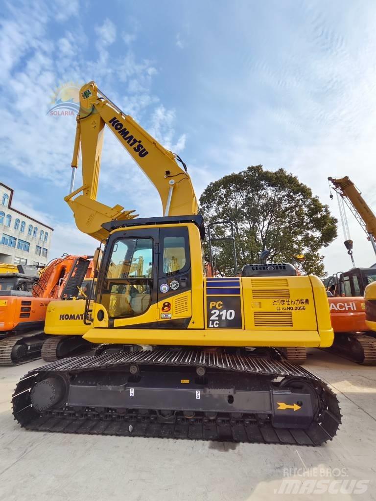 Komatsu PC 210 LC حفارات زحافة