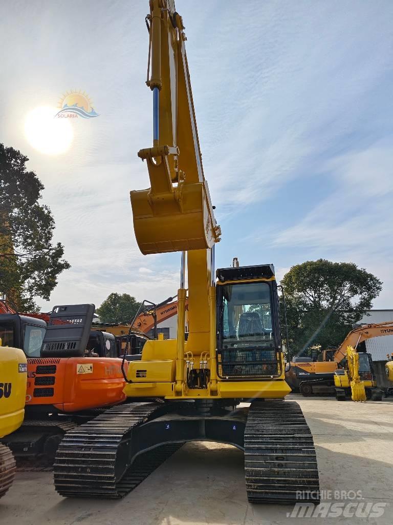 Komatsu PC 210 LC حفارات زحافة