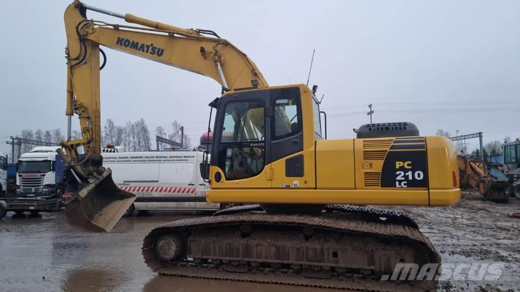 Komatsu PC 210-8 حفارات زحافة