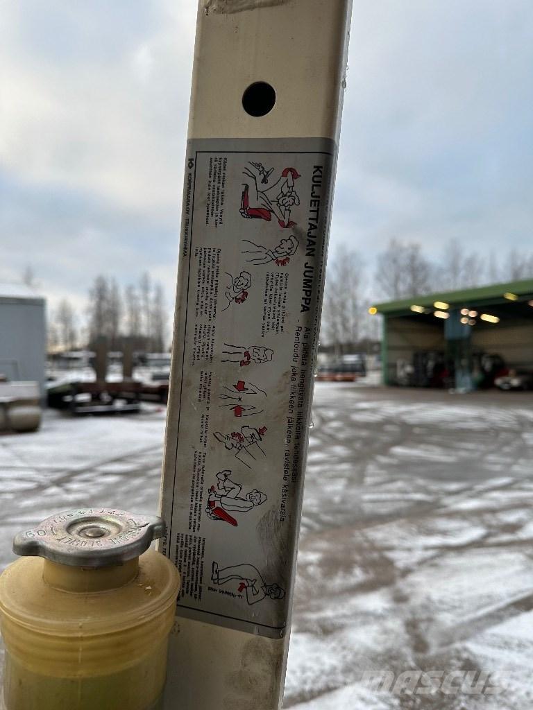 TCM FG 25 N2 شاحنات LPG