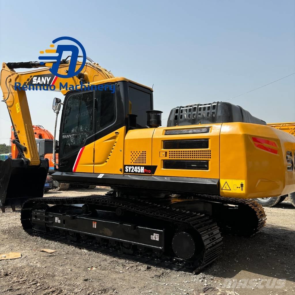 Sany SY 245 H حفارات زحافة