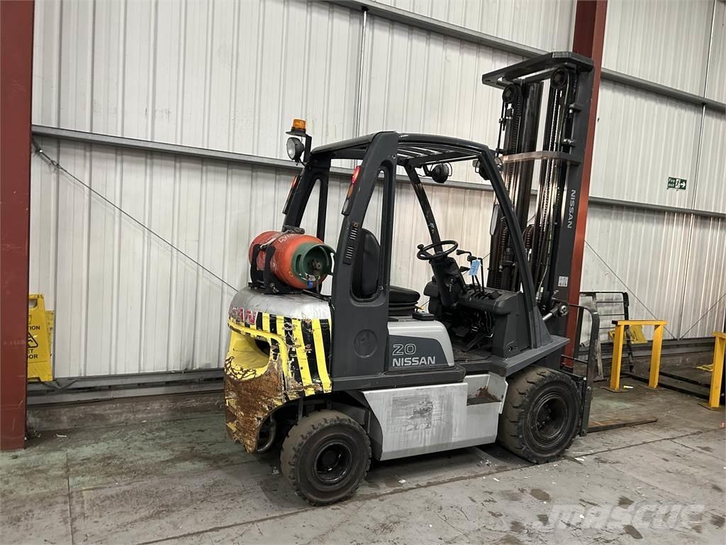 Nissan U1D2A20LQ شاحنات LPG