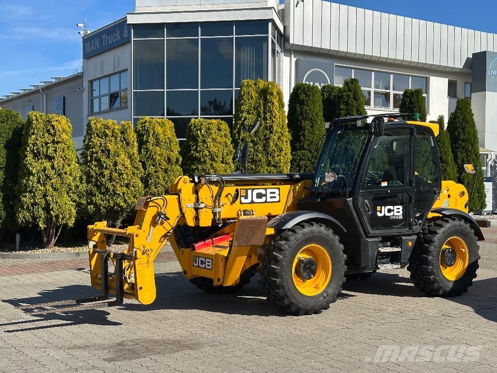 JCB 540-140 مناولات متداخلة