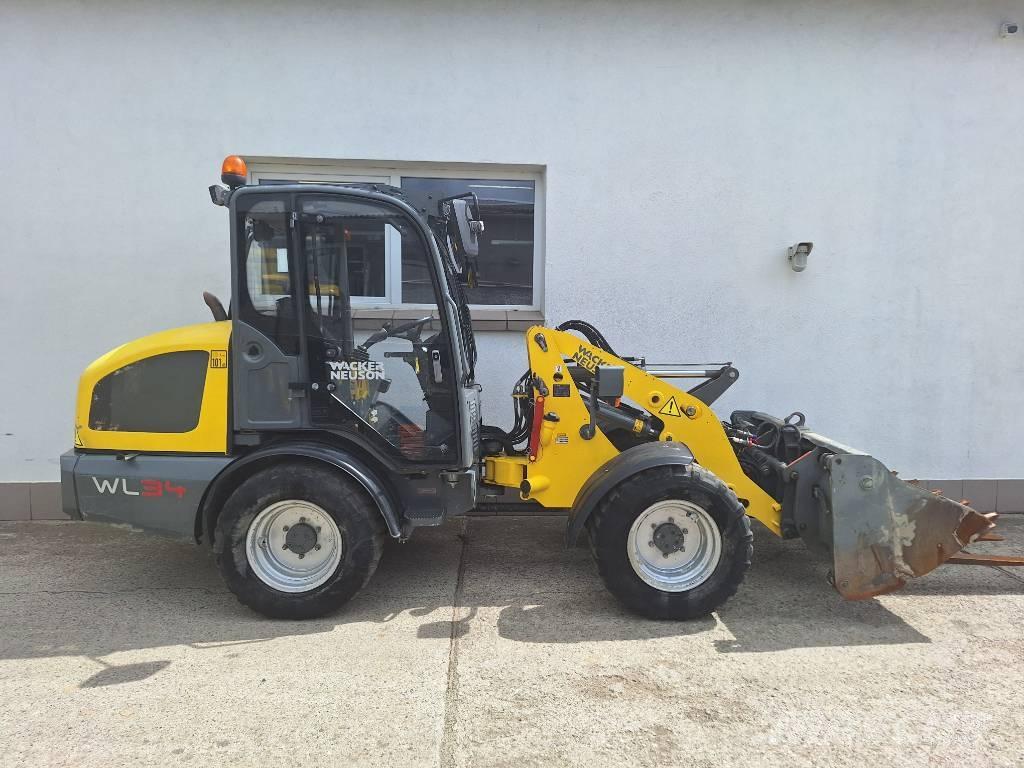 Wacker Neuson WL 34 لوادر بعجل