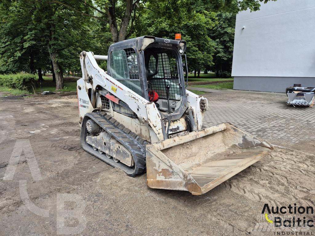 Bobcat T 590 لوادر زحافة