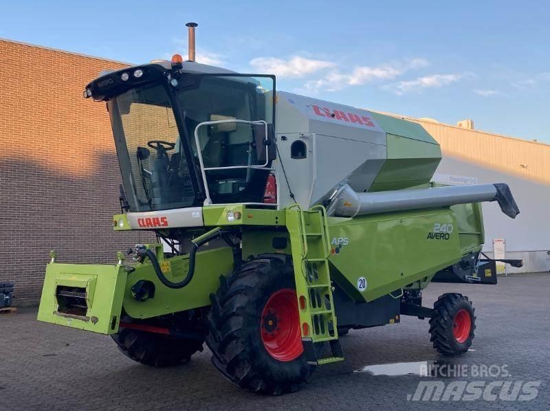 CLAAS AVERO 240 حصادات