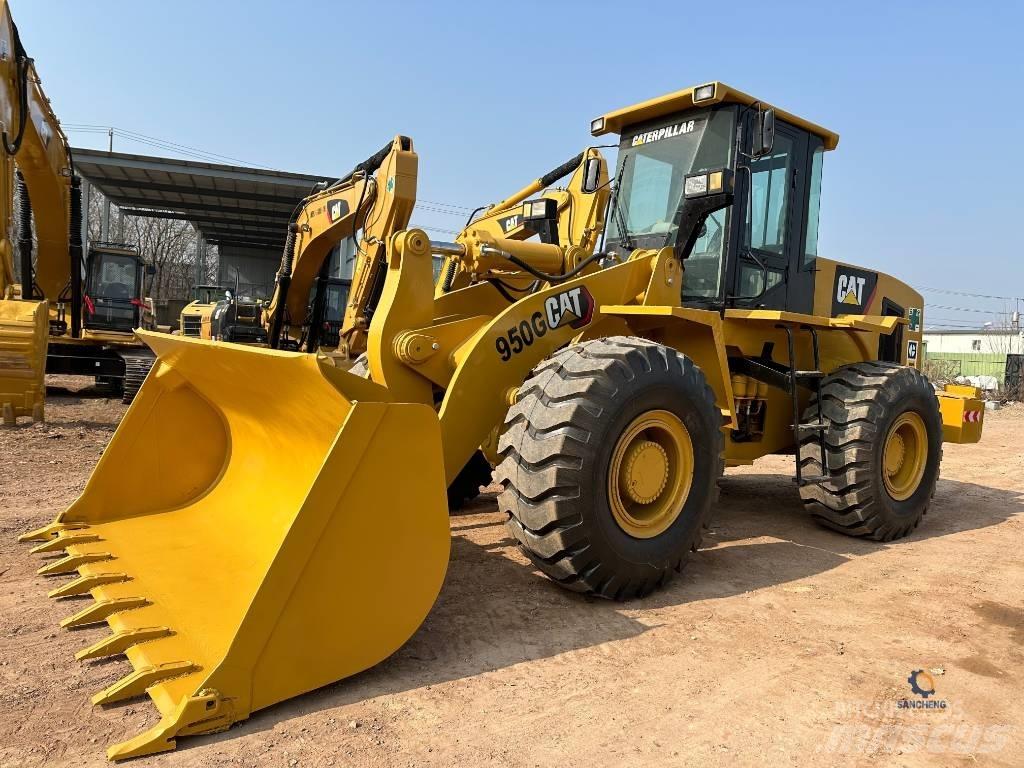 CAT 950G لوادر بعجل