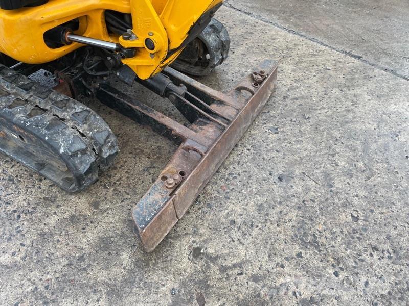 JCB 8018 CTS حفارات صغيرة أقل من 7 طن (حفارات صغيرة)