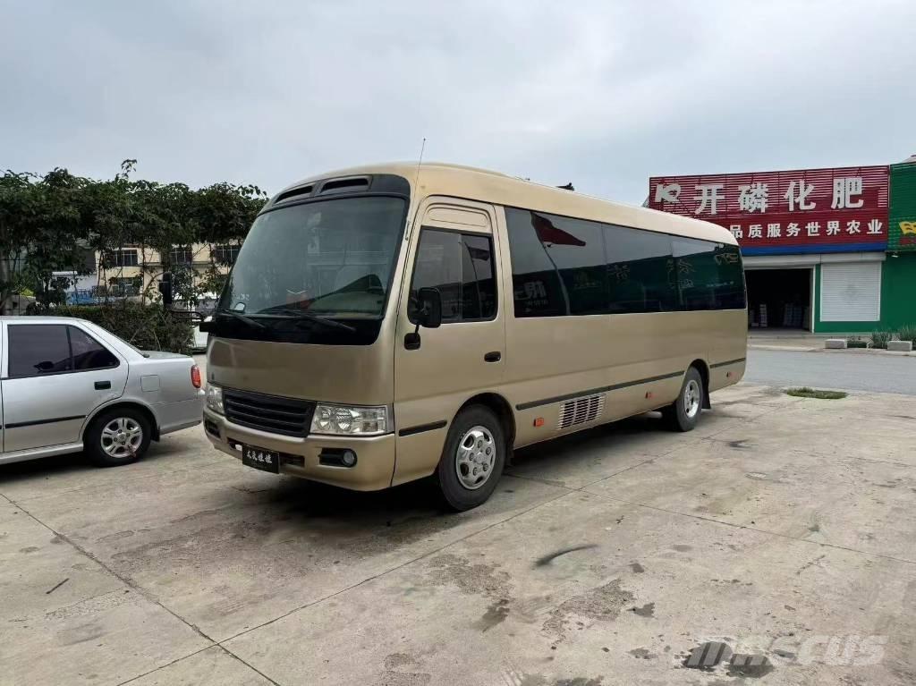 Toyota Coaster Bus حافلة صغيرة