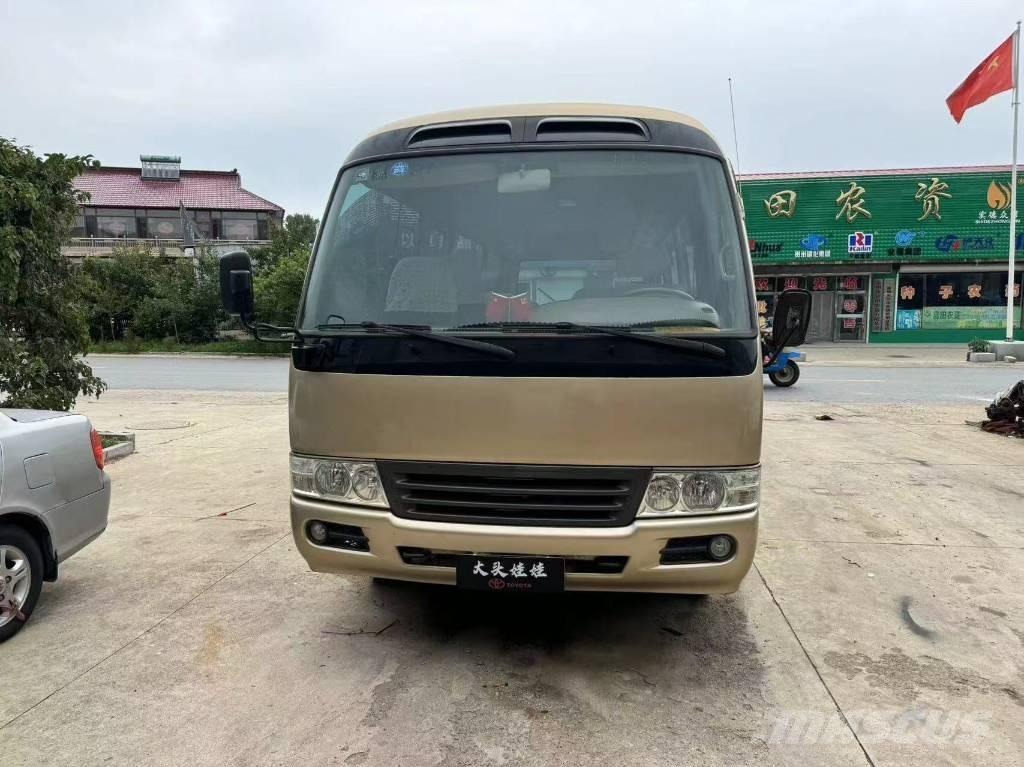 Toyota Coaster Bus حافلة صغيرة