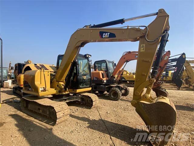 CAT 307 D حفارات زحافة
