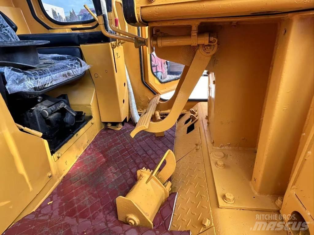 CAT D 7 G معدات تمهيد الطرق