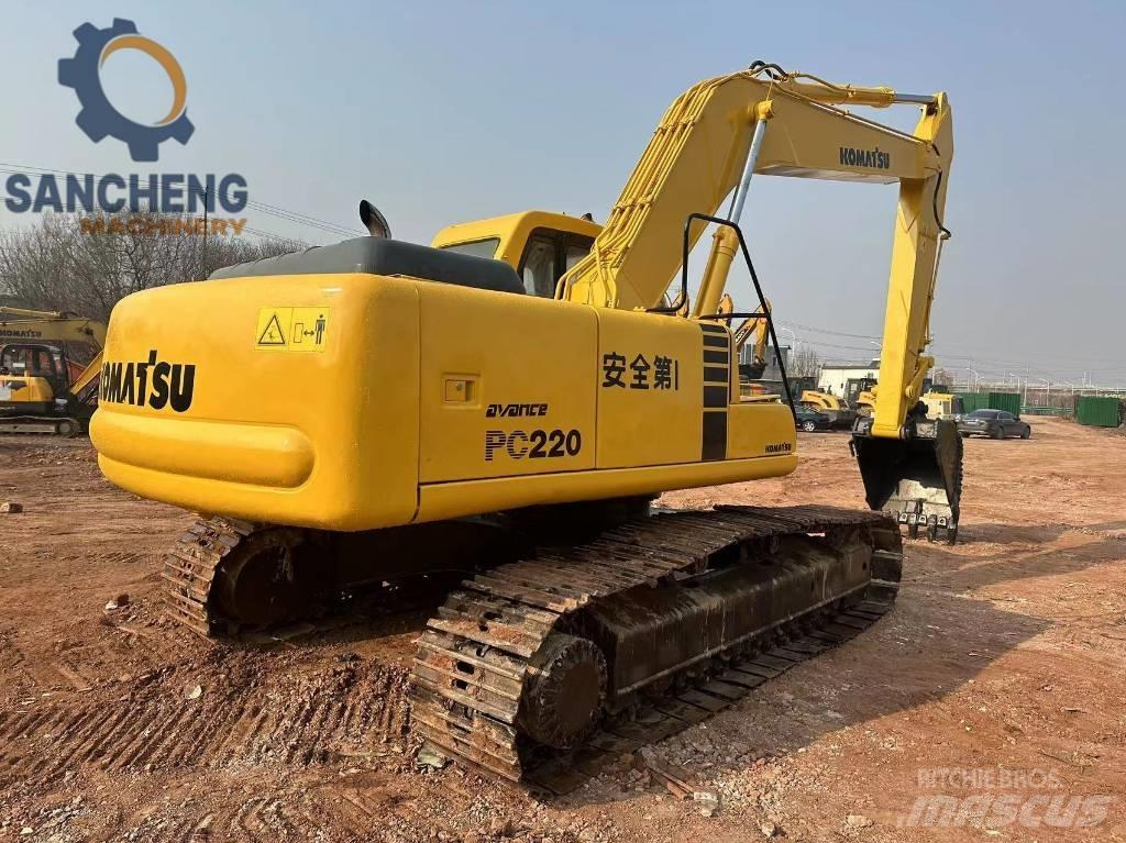 Komatsu PC 200 حفارات زحافة