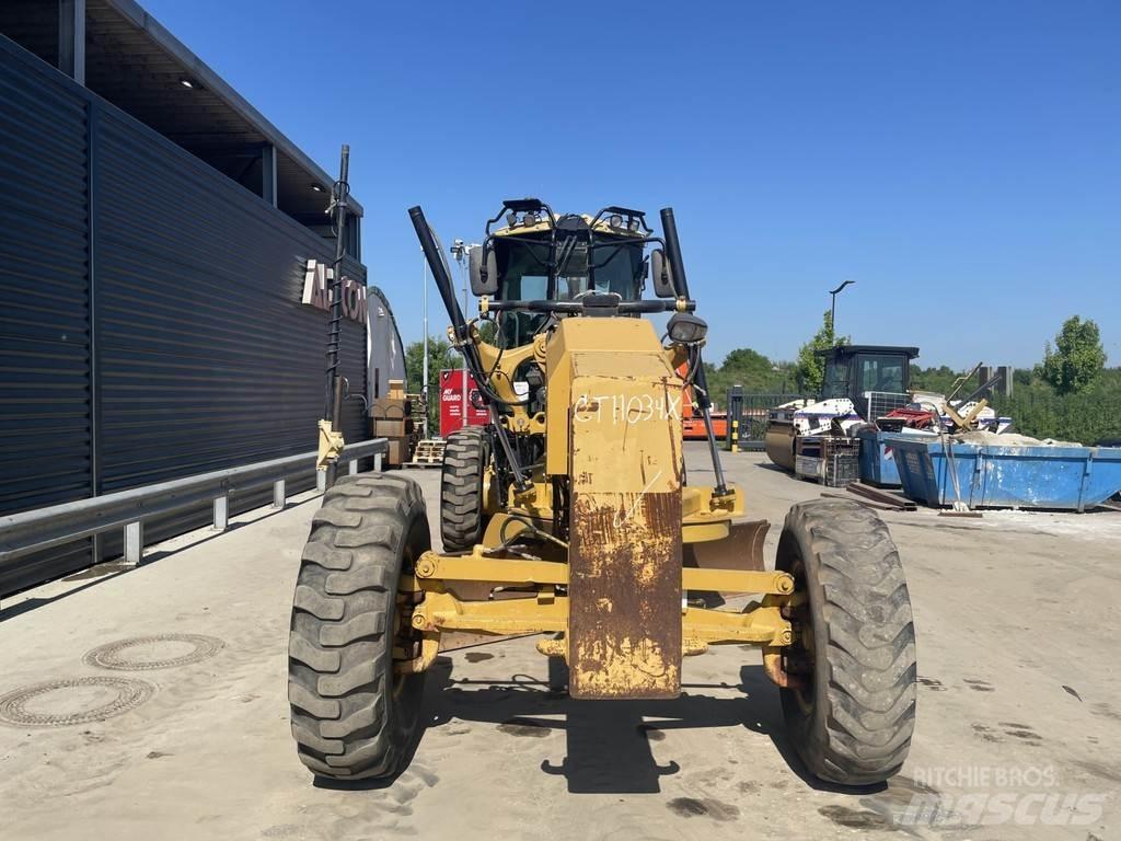 CAT 140 M2 معدات تمهيد الطرق