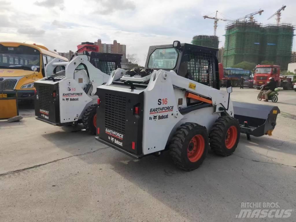 Bobcat S 16 لوادر انزلاقية التوجيه