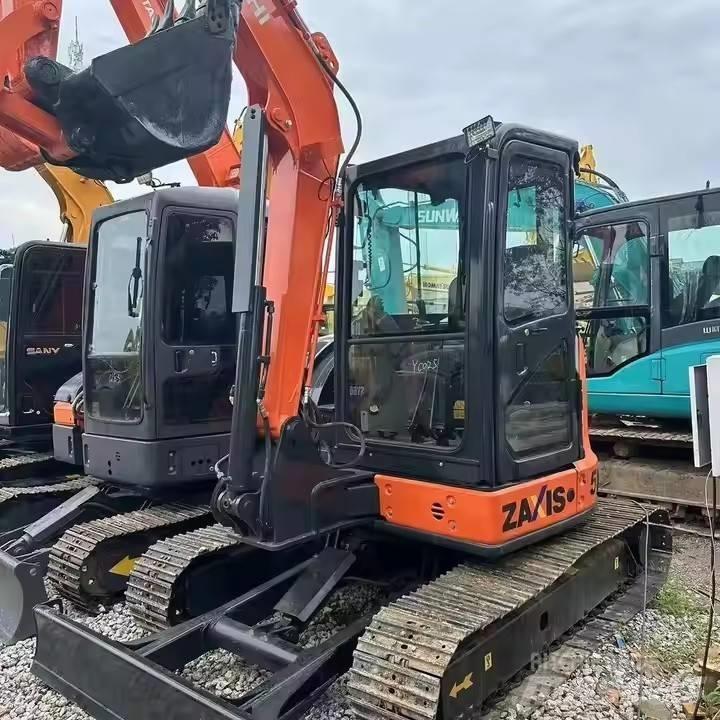 Hitachi ZX 55 حفارات زحافة