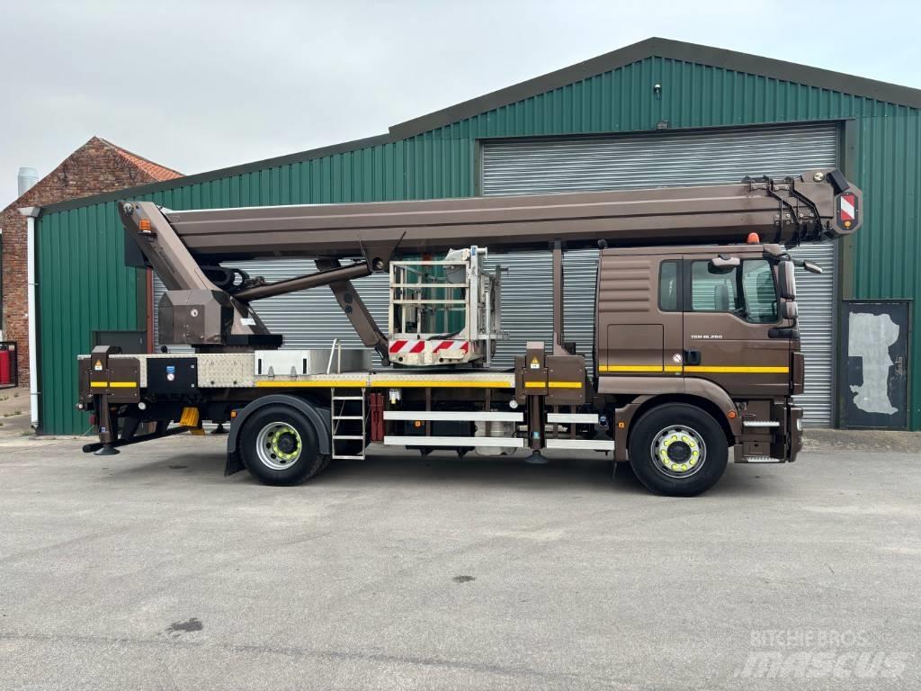Ruthmann T380 المنصات الهوائية المثبتة على شاحنة