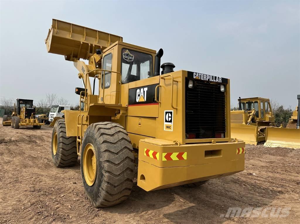 CAT 966 C لوادر بعجل