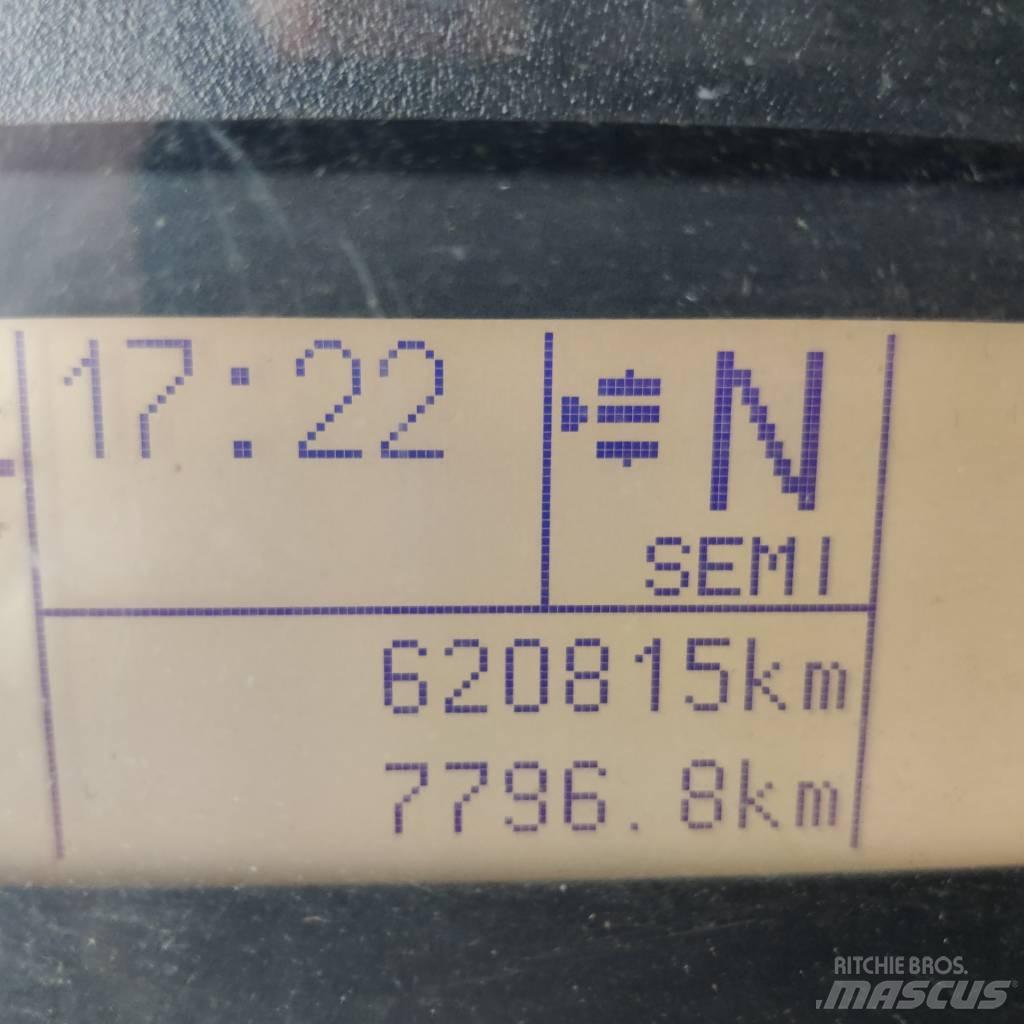 Iveco ML120E25P شاحنات بدرجة حرارة قابلة للضبط