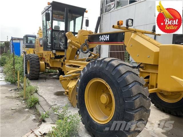 CAT 140 H معدات تمهيد الطرق
