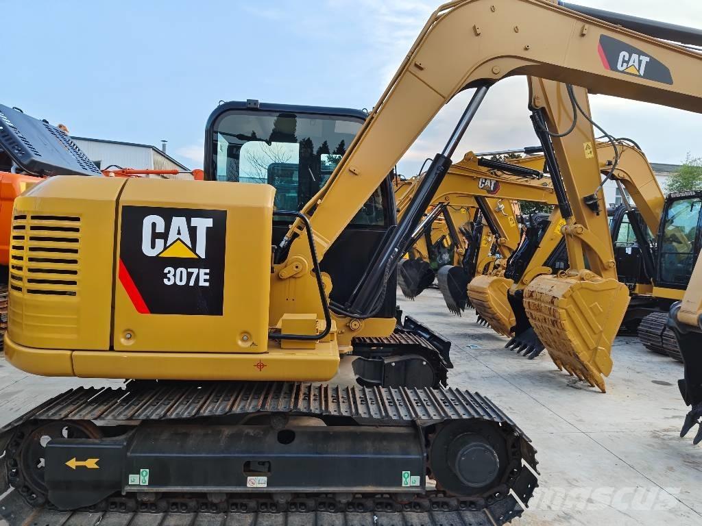 CAT 307E حفارات زحافة