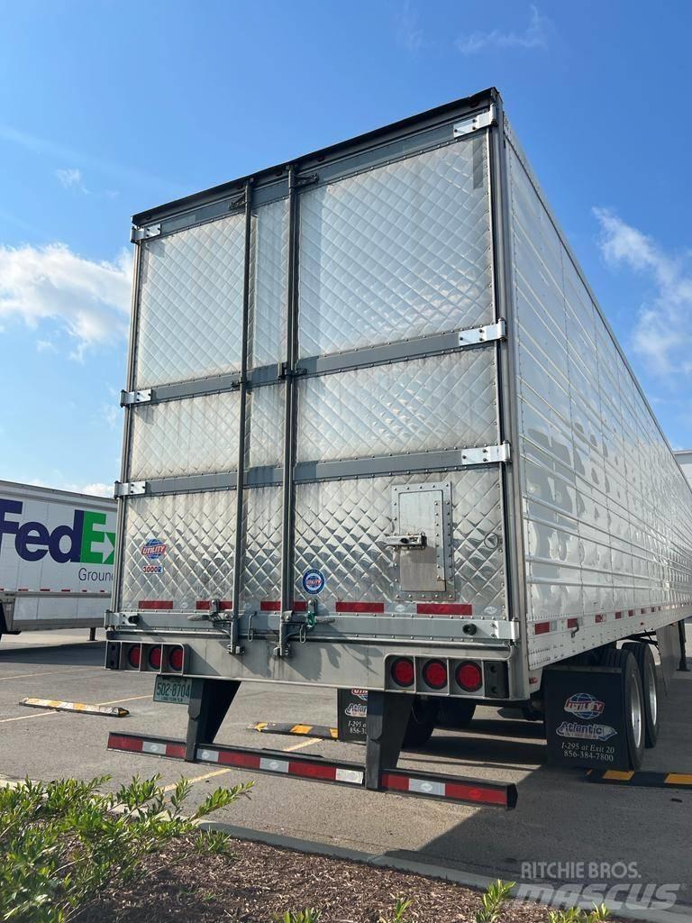 Utility Reefer نصف مقطورات بدرجة حرارة قابلة للضبط