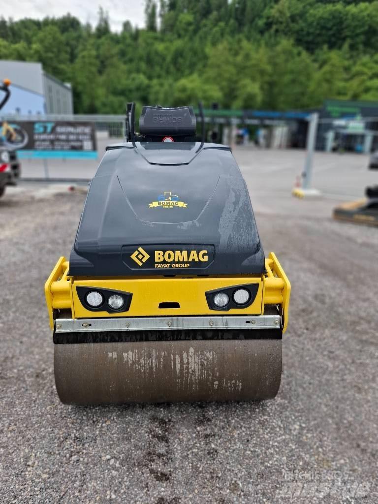 Bomag BW 120 AD-5 مداحل ثنائية الاسطوانة