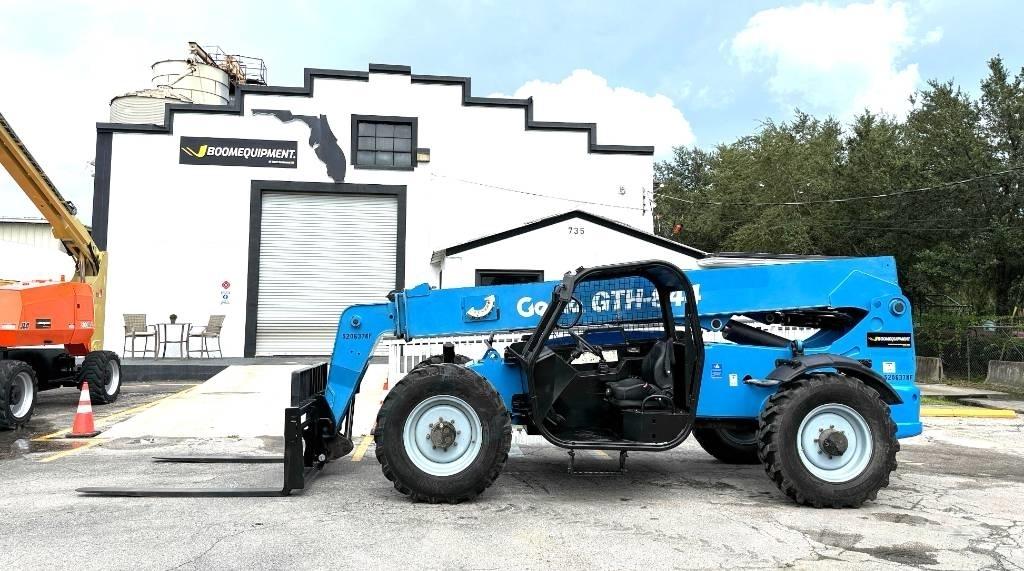 Genie GTH 844 مناولات متداخلة