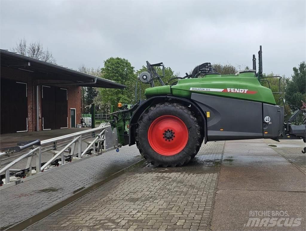 Fendt Rogator 355 الرشاشات