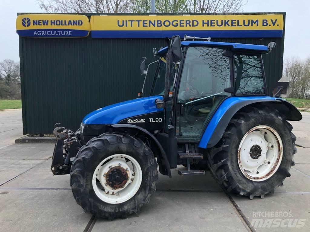New Holland TL 90 الجرارات