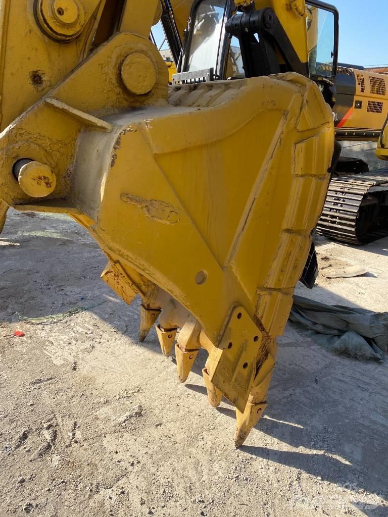 CAT 312 D حفارات زحافة
