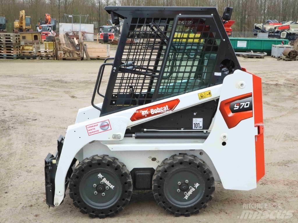 Bobcat S 70 لوادر انزلاقية التوجيه