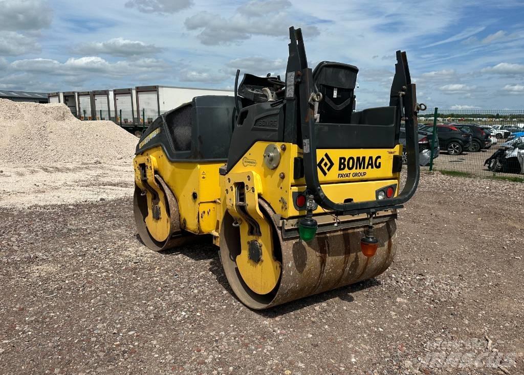 Bomag BW 135 AD-5 مداحل ثنائية الاسطوانة