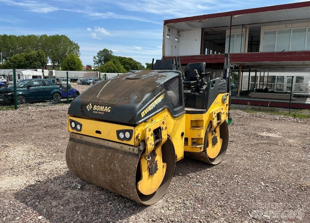 Bomag BW 135 AD-5 مداحل ثنائية الاسطوانة