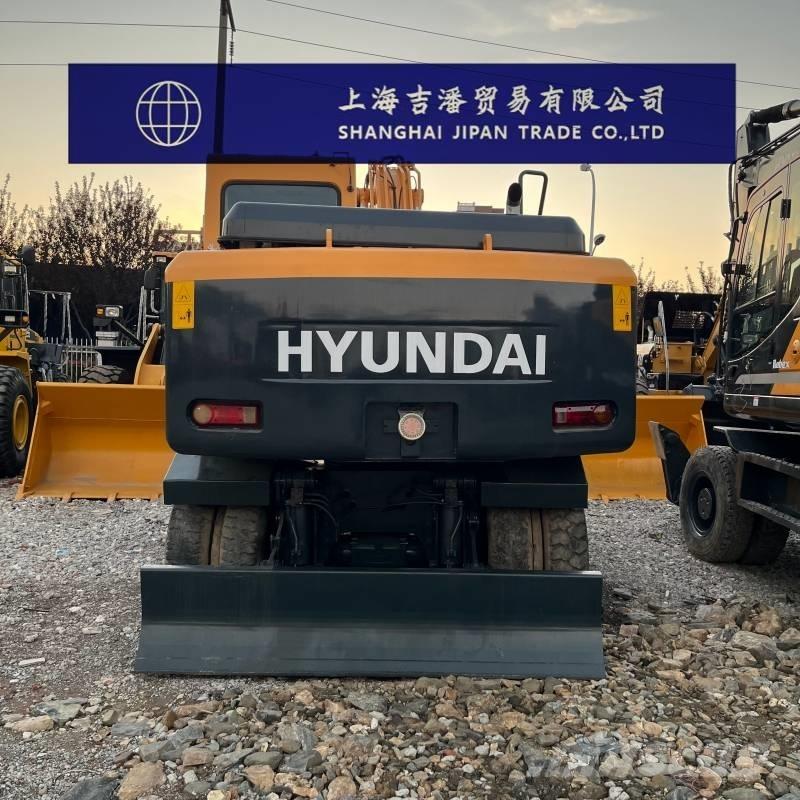 Hyundai R 150 W حفارات بعجل