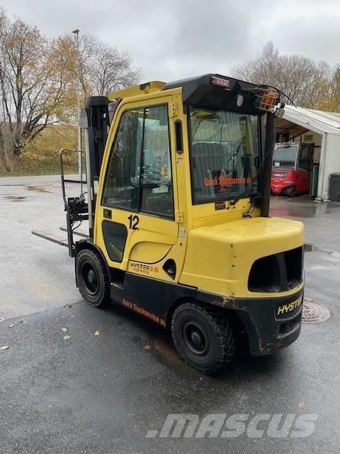 Hyster H 30 FT شاحنات الديزل