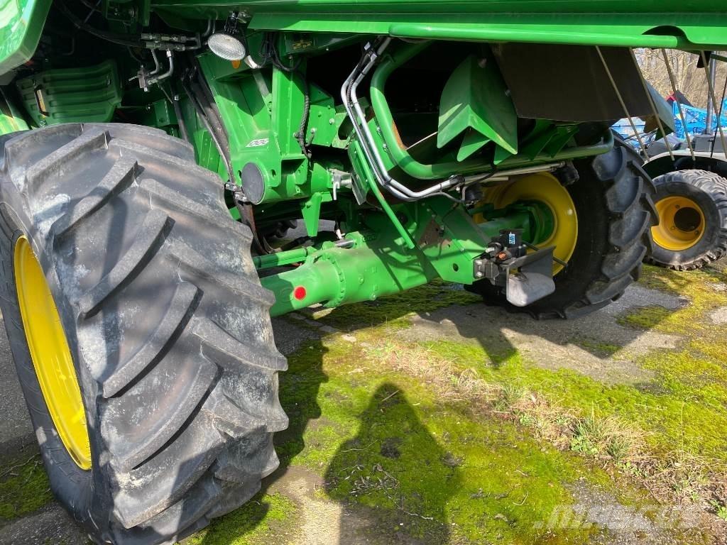 John Deere T560 HM حصادات