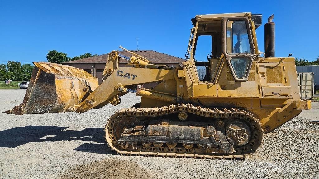 CAT 963 B لوادر زحافة